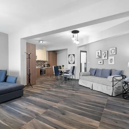בית נופש Athina Luxury