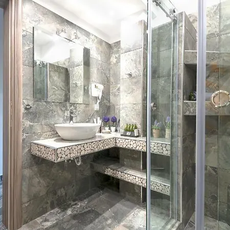 Athina Luxury *