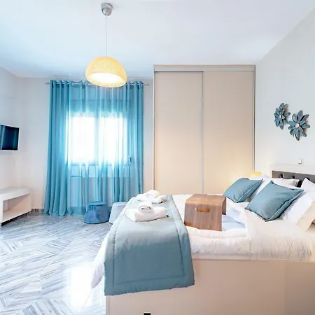 Athina Luxury בית נופש *